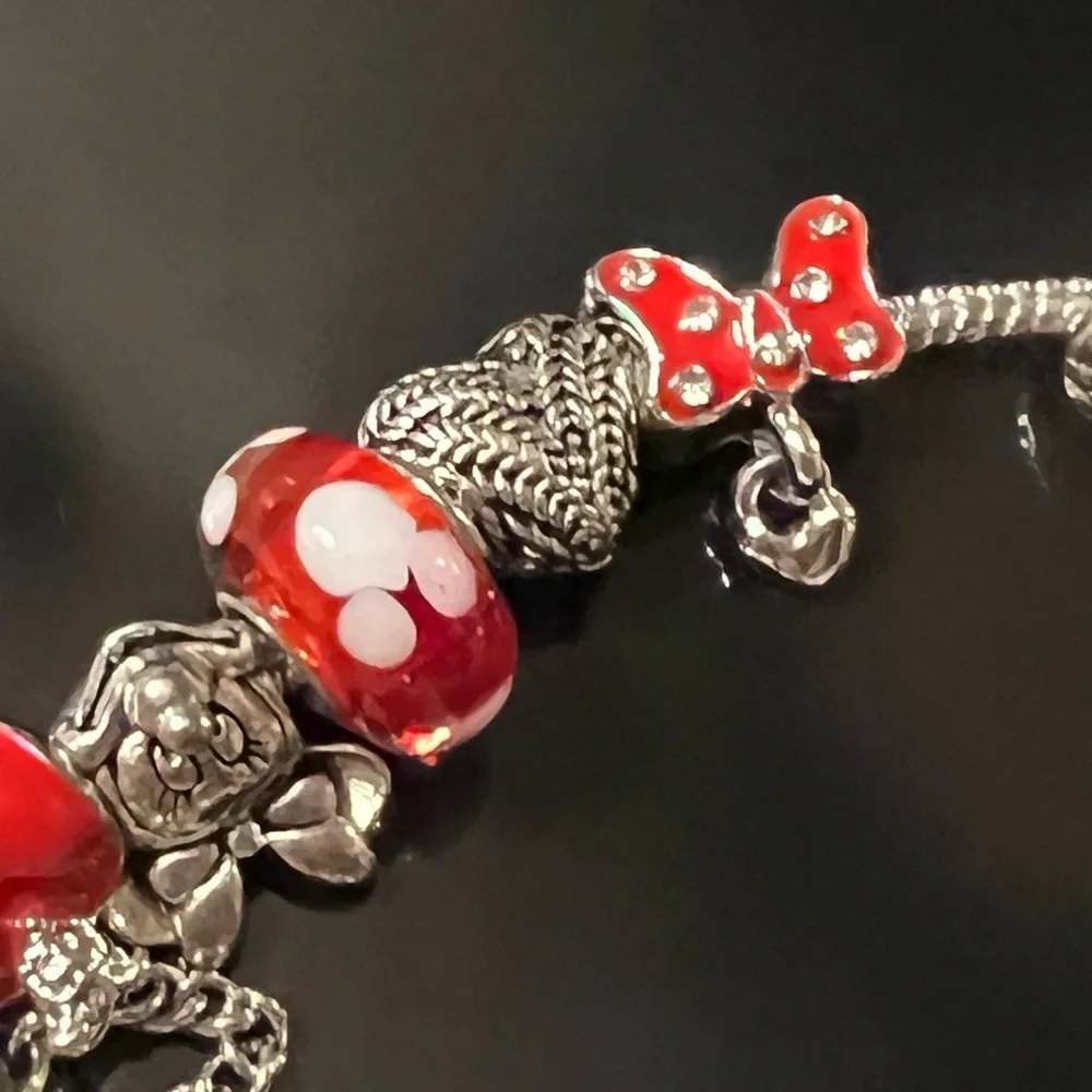 Minnie Mouse Charm bracelet